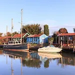 Villa Pour 10, Entre Plages Et Villages De Pecheur *